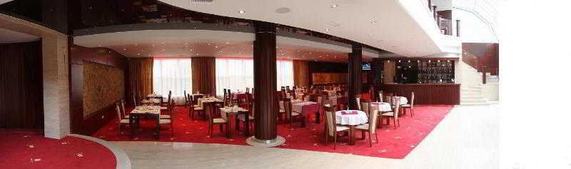 Hotel Praha Oezjhorod Buitenkant foto