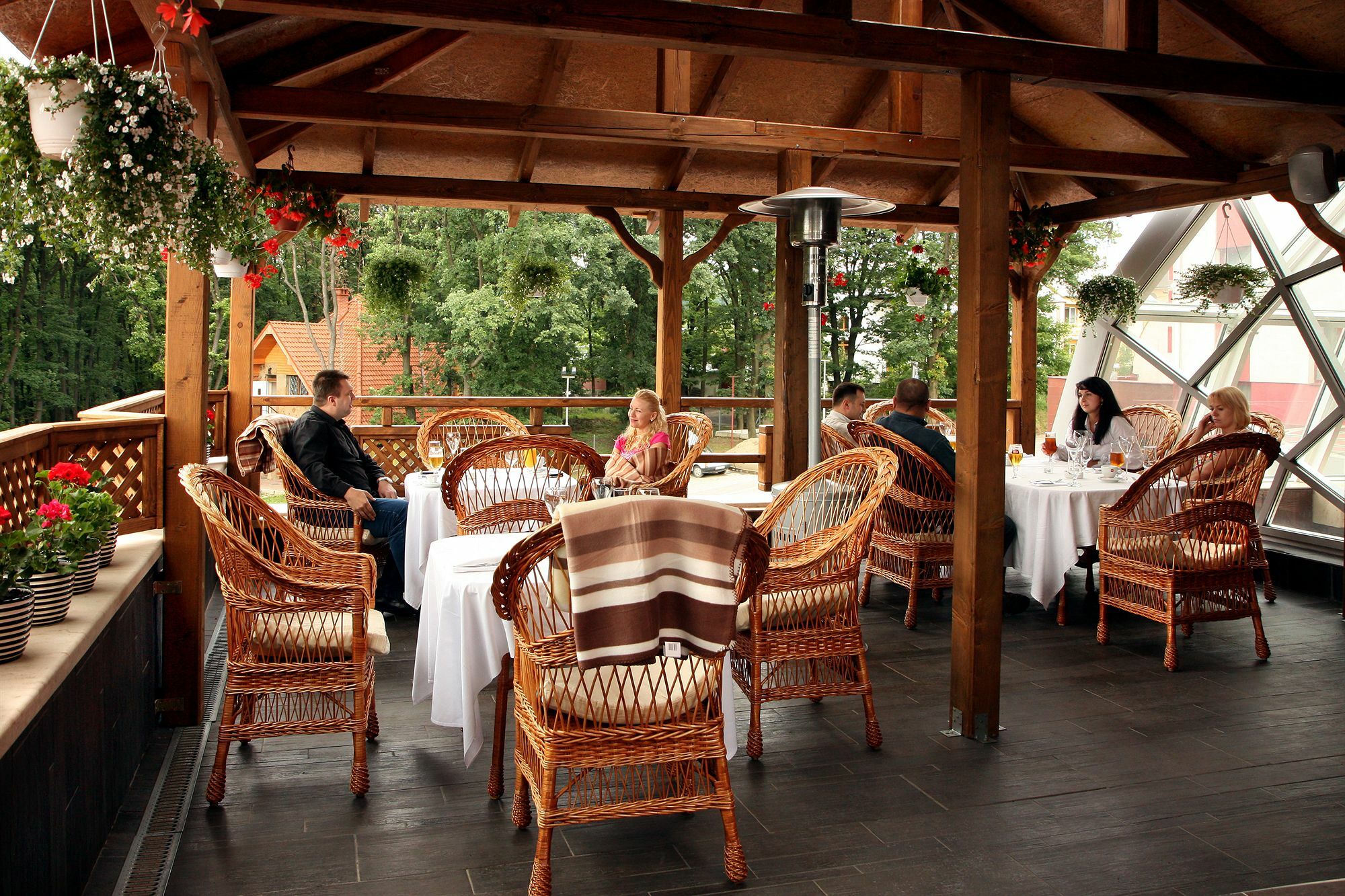 Hotel Praha Oezjhorod Buitenkant foto